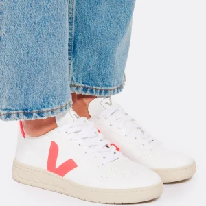 Top ventes VEJA Baskets V-10 CWL White Rose Fluo 13