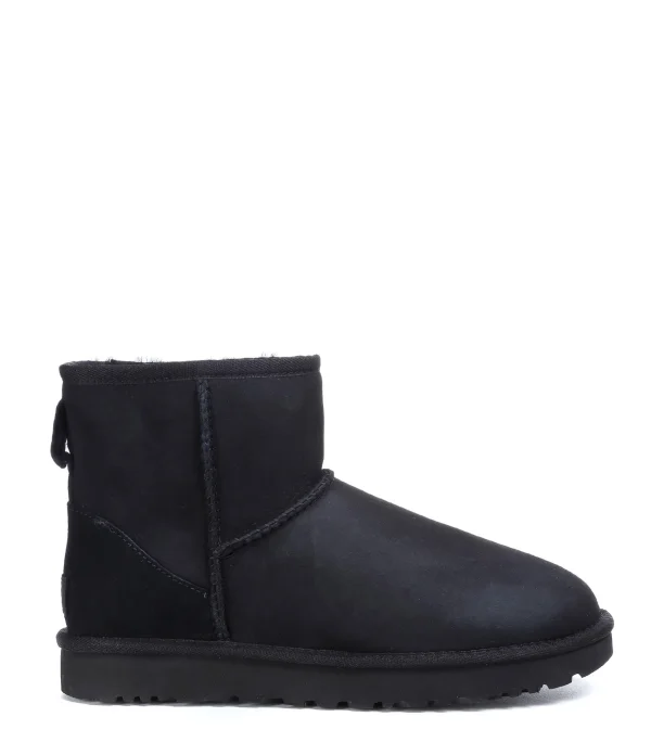 soldes en ligne UGG Bottines Classic Mini II Noir 1