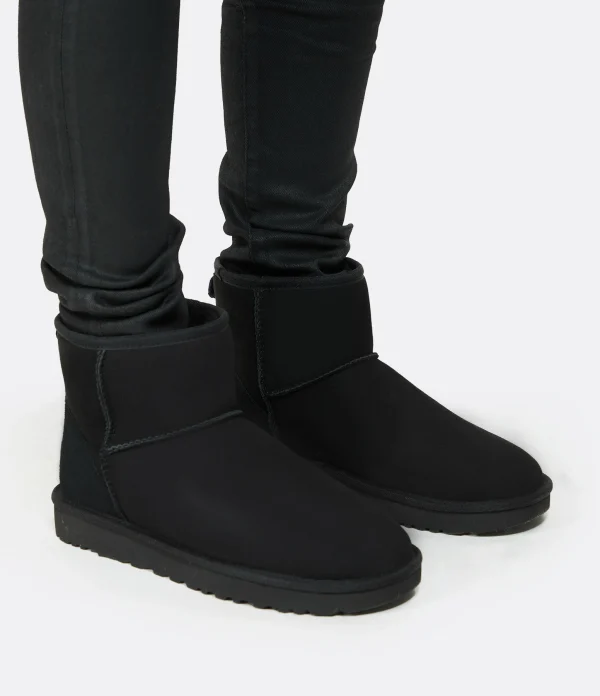 soldes en ligne UGG Bottines Classic Mini II Noir 6